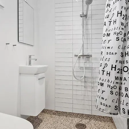 Stunning In V With Wifi *